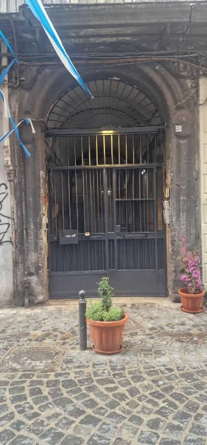 Tribunali Platamon Nápoles Exterior foto